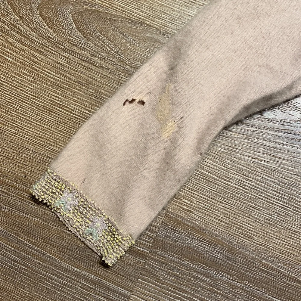 Moschino Wool Cardigan❤️ - Picture 8 of 17